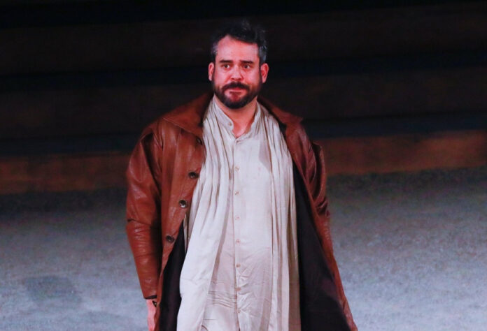 10ea24e2e714266b27ed2eb9c9396a13 L.jpg