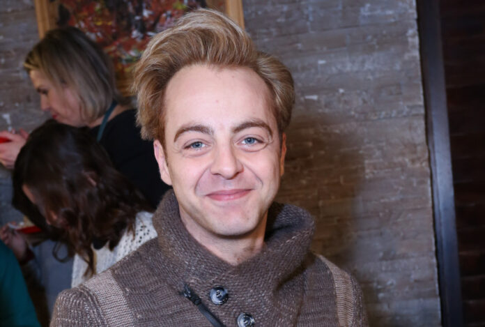 1dfba999e69158b32ee92b839e3a1f81 L.jpg