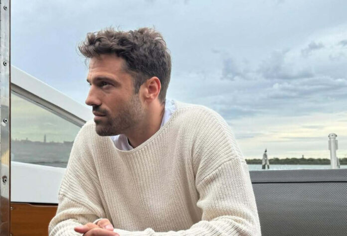 25a42c63b6d5ef63be0a592127f4b0af L.jpg