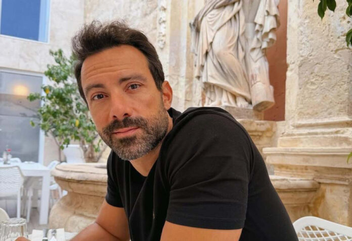 32e07739f5fd9b5db065588a9843b8a5 L.jpg