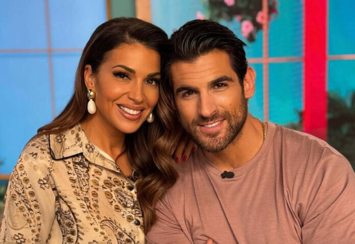 46520b4913845437c8ce7d5435644b17 L.jpg