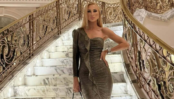 4708e8b7be6c5c8bbaf1bf529541c51e L.jpg