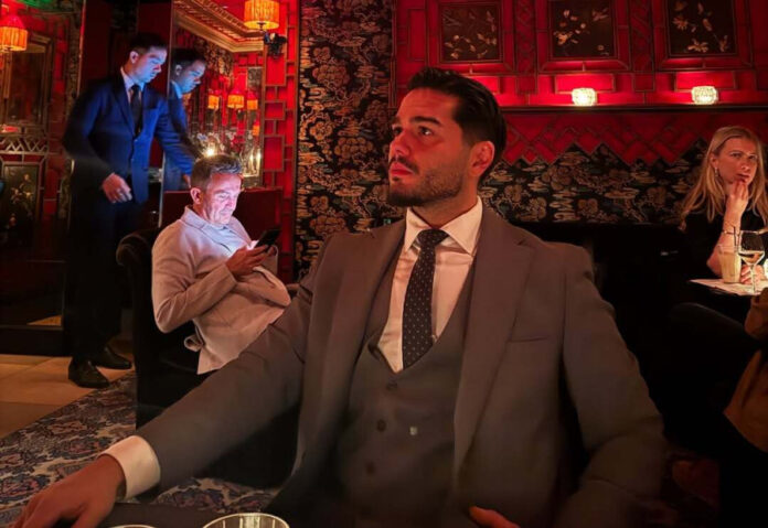 496167144554e2c09b198390caa2494d L.jpg