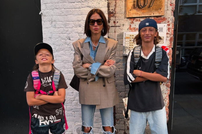 63e9d1ade0af3247ac25f97a6300c7c0 L.jpg