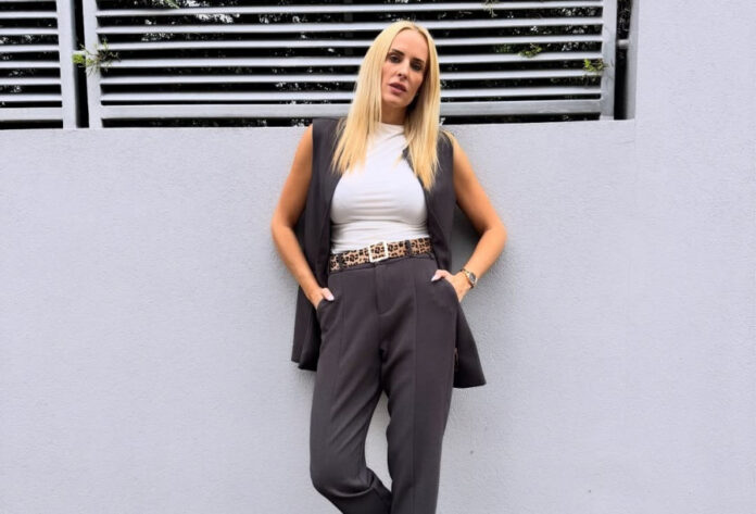 6440e7bcd54b13aeefb56259c4207fcc L.jpg