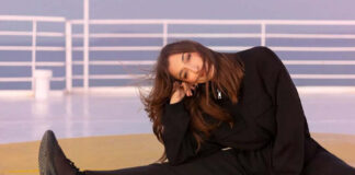 69be26def422457ee03ce23c4b5dcd8d L.jpg