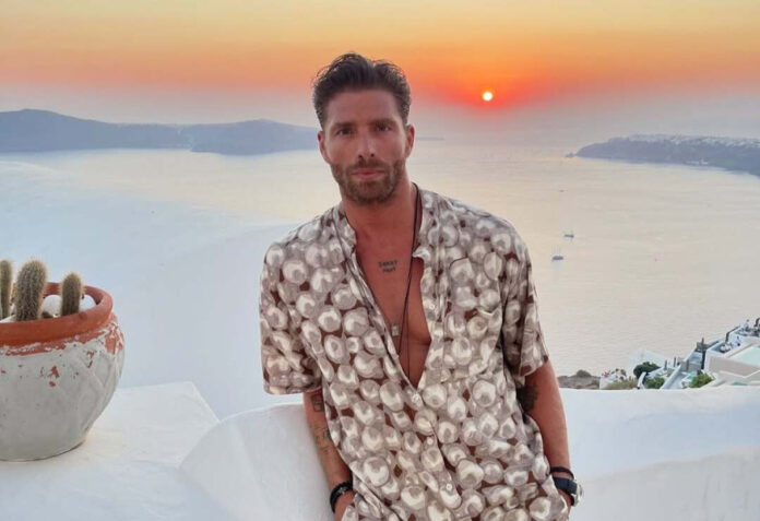 6c103856edf2df74b9ceded251a6fc35 L.jpg