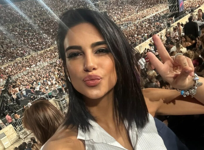 6d59e3d8f841b61775bcb57490794b77 L.jpg