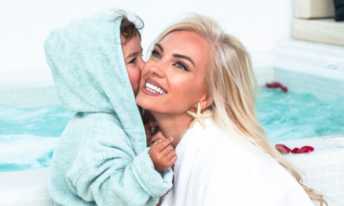 6e94ae27bcd5bcae5ca91518b45c5991 L.jpg