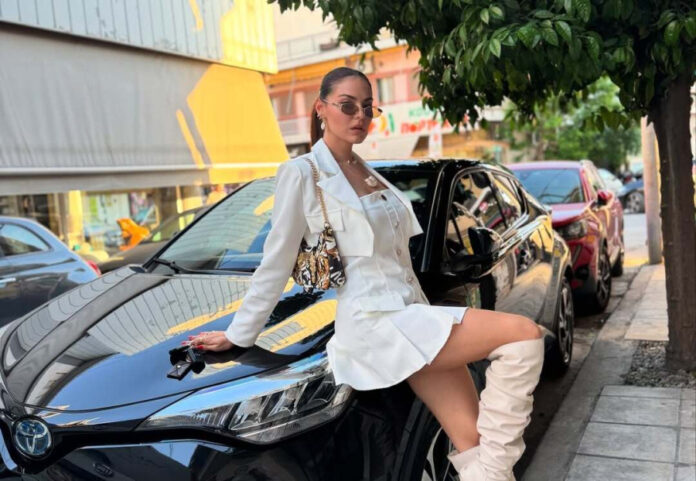 73d8a41a8790ecf5181ad38e7c0813a9 L.jpg