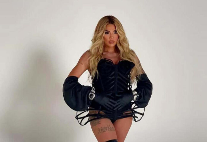 765e50154b9475e09e9e1c4c6e78c558 L.jpg