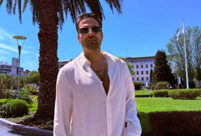 8b894769342317f7b9380a2dd7b758f2 L.jpg