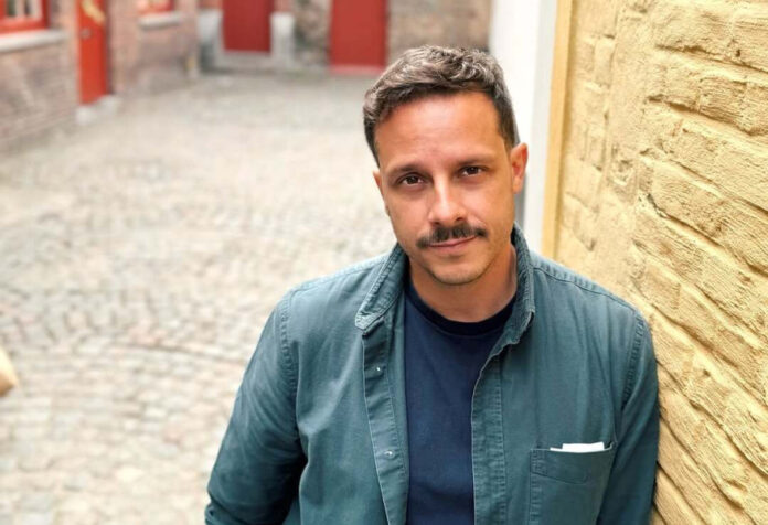 8c06b901dd3ad5140c66bcc3ddceaeac L.jpg