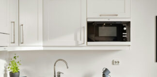 94e61cd2064c89f43e7f876cd13f438b L.jpg