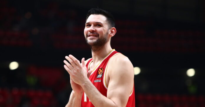 KOSTAS PAPANIKOLAOU 1200x630.jpg