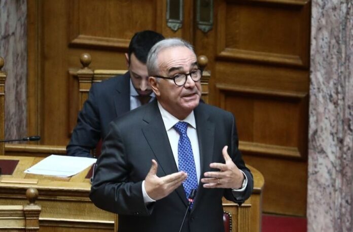 Nikos Papathanasis 1 2.jpg