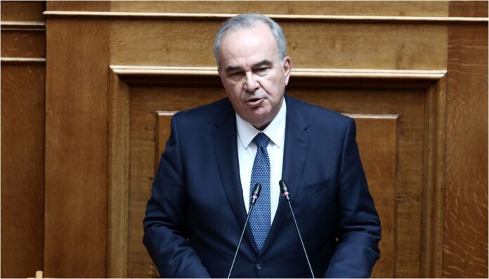 Nikos Papathanasis 2.jpg