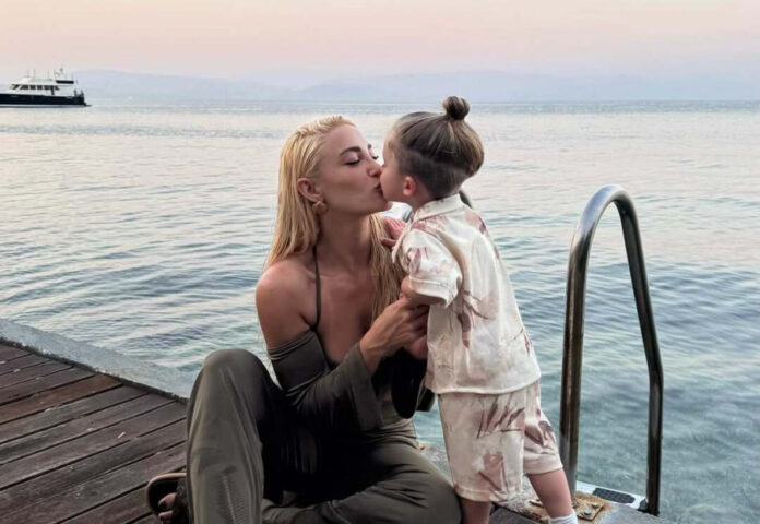 ad39099dac2b4c915042380ce51b96e9 L.jpg