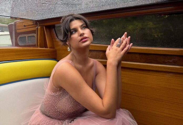 ae408e369749e45bf3608a13b1422c2f L.jpg