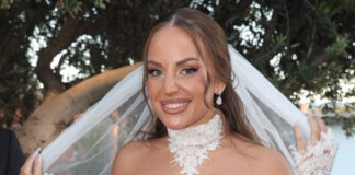 andromaxi arxiki 1200x630.jpg