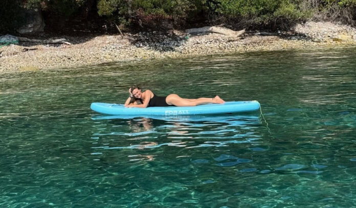 b419c577c929588cdba6c2e5777a9ea3 L.jpg