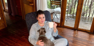 b4f97c0759e53b3d53278006a69dd244 L.jpg