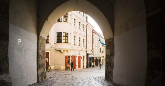 bratislava dromos 1 1200x630.jpg