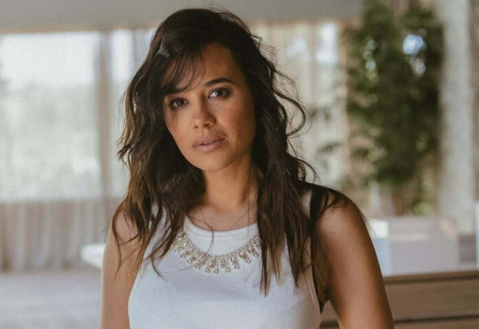 cc1e070383d739130d085852c71a9925 L.jpg