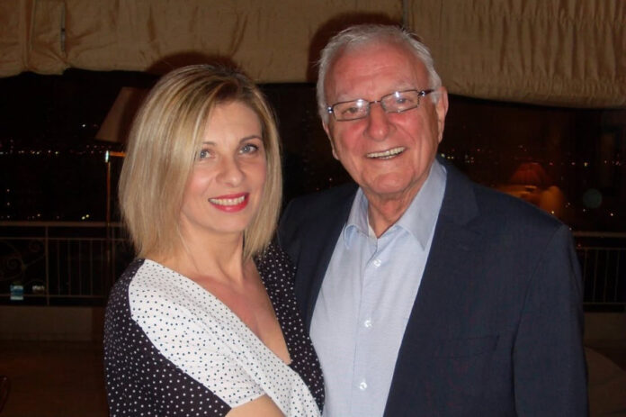 d73ce0085ba4ccc2c93564cbf8cc16df L.jpg