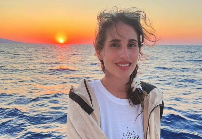 dcb3a99cf6fb9295ba1993d8e8a3f890 L.jpg dcb3a99cf6fb9295ba1993d8e8a3f890 L.jpg