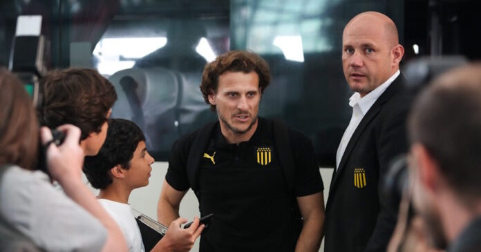 diego forlan ape 1200x630.jpg