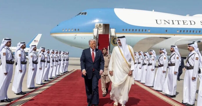 donald trump ape 1200x630.jpg