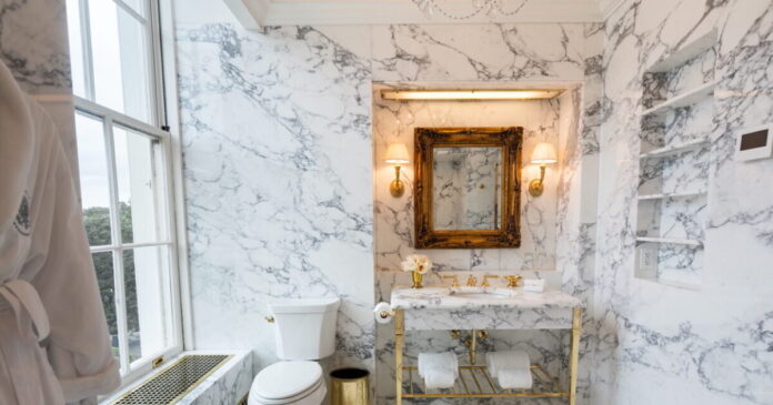 donald trump1 bathroom 31102025 1200x630.jpg