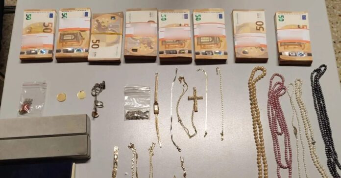 elas klopes 1200x630.jpg