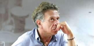 f1f2120f81fa4e4f082b0adbd94cb05a L.jpg