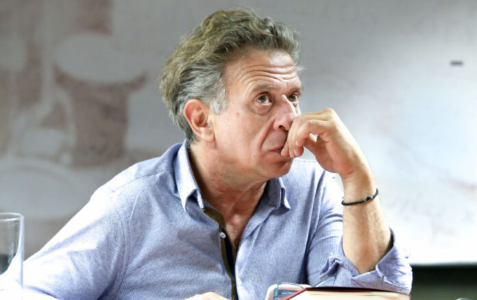 f1f2120f81fa4e4f082b0adbd94cb05a L.jpg