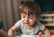 Η φράση που πρέπει να λέμε στα παιδιά όταν είναι εκνευρισμένα frasi paidia.jpg