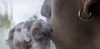 hlektroniko tsigaro2 1200x630.jpg