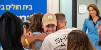 israeli hostages1 13102025 1200x630.jpg