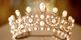 jewels louvre2 1200x630.jpg