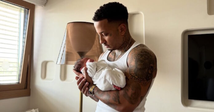 light 1200x630.jpg light 1200x630.jpg