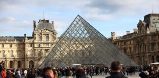 louvre 5 1200x630.jpg