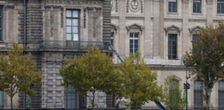 louvre kloph r1 1200x630.jpg