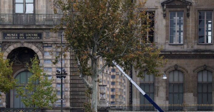 louvro parisi 1200x630.jpg