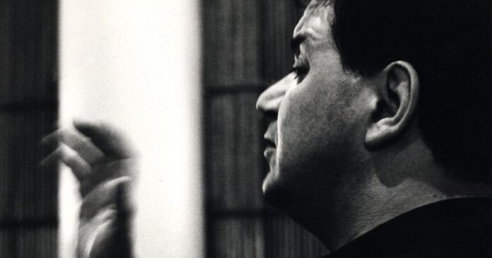 manos chatzidakis 1200x630.jpg