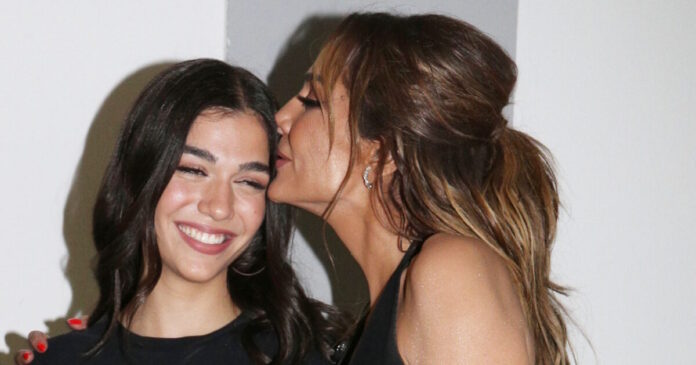 melina nikolaidi despina vandi ndp 1200x630.jpg