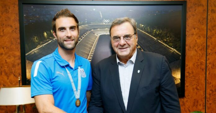 ntouskos kouvelos 1200x630.jpg