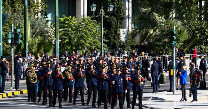 parelash athina eurok 1 1200x630.jpg