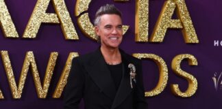 robbie williams ape 1200x630.jpg