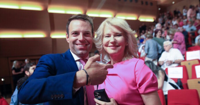 stefanos kasselakis theodora tzakri 18102025 1200x630.jpg